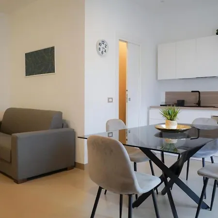 Marina Sea Apartments-seaside Boutique * Palermo